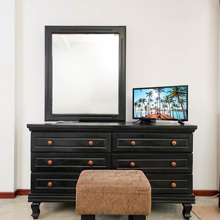 Hotel Silan Mo Мириса Екстериор снимка