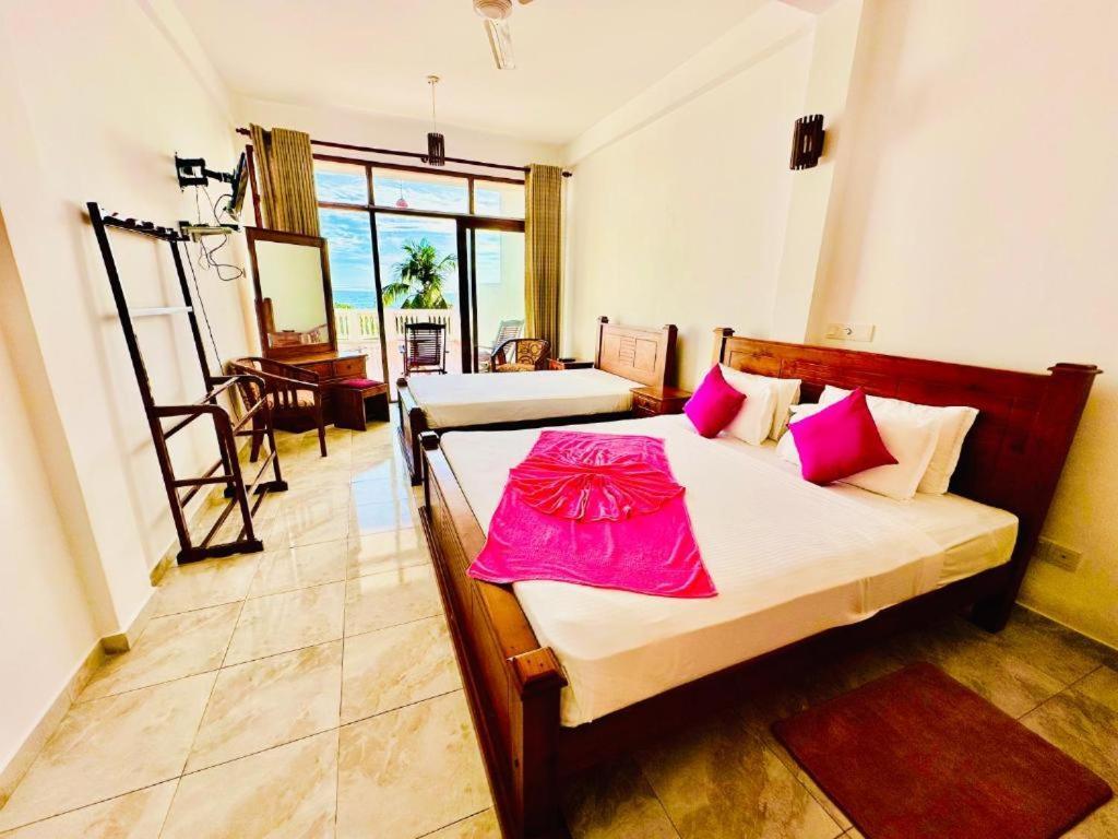 Hotel Silan Mo Мириса Екстериор снимка