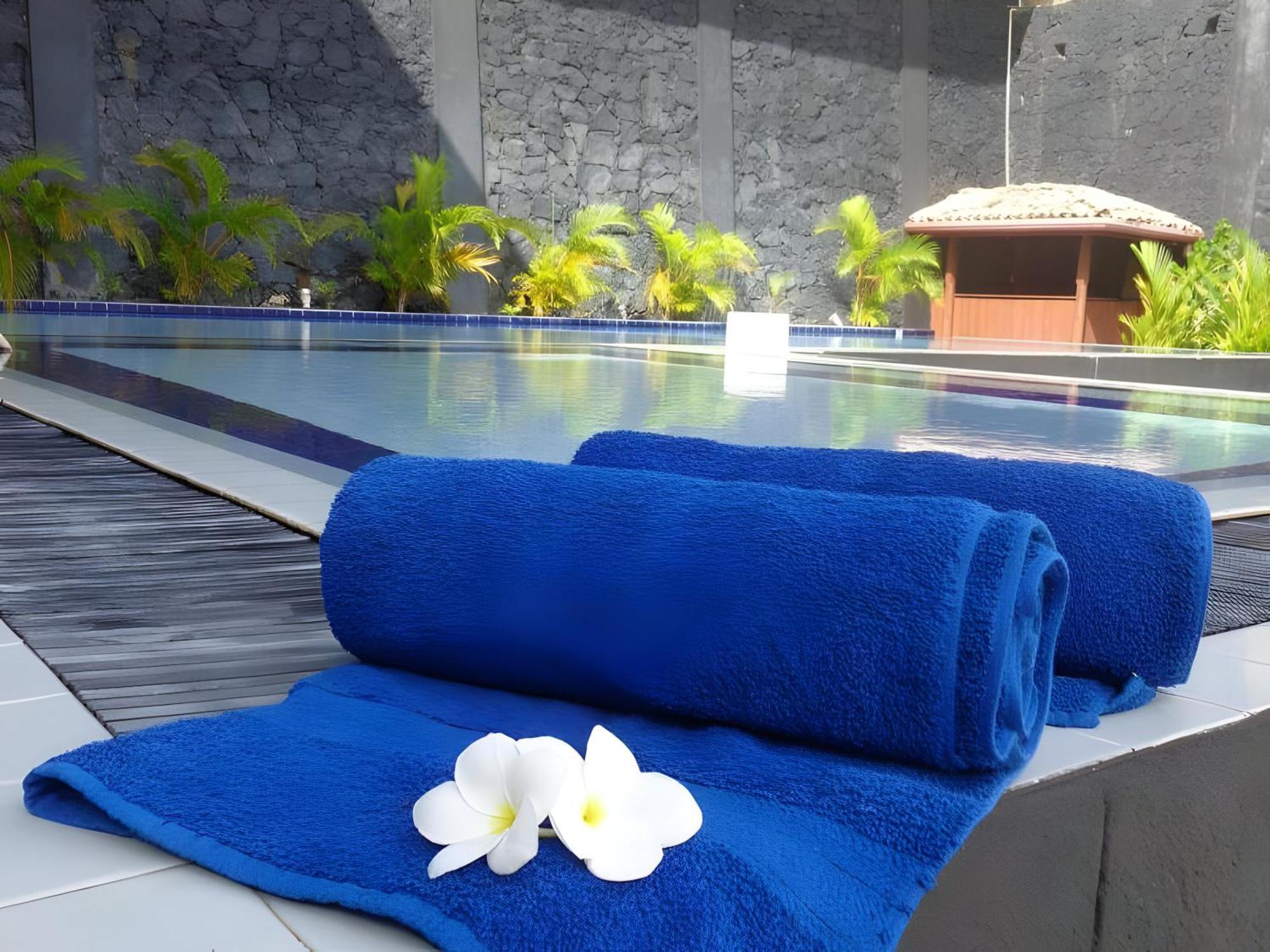 Hotel Silan Mo Мириса Екстериор снимка