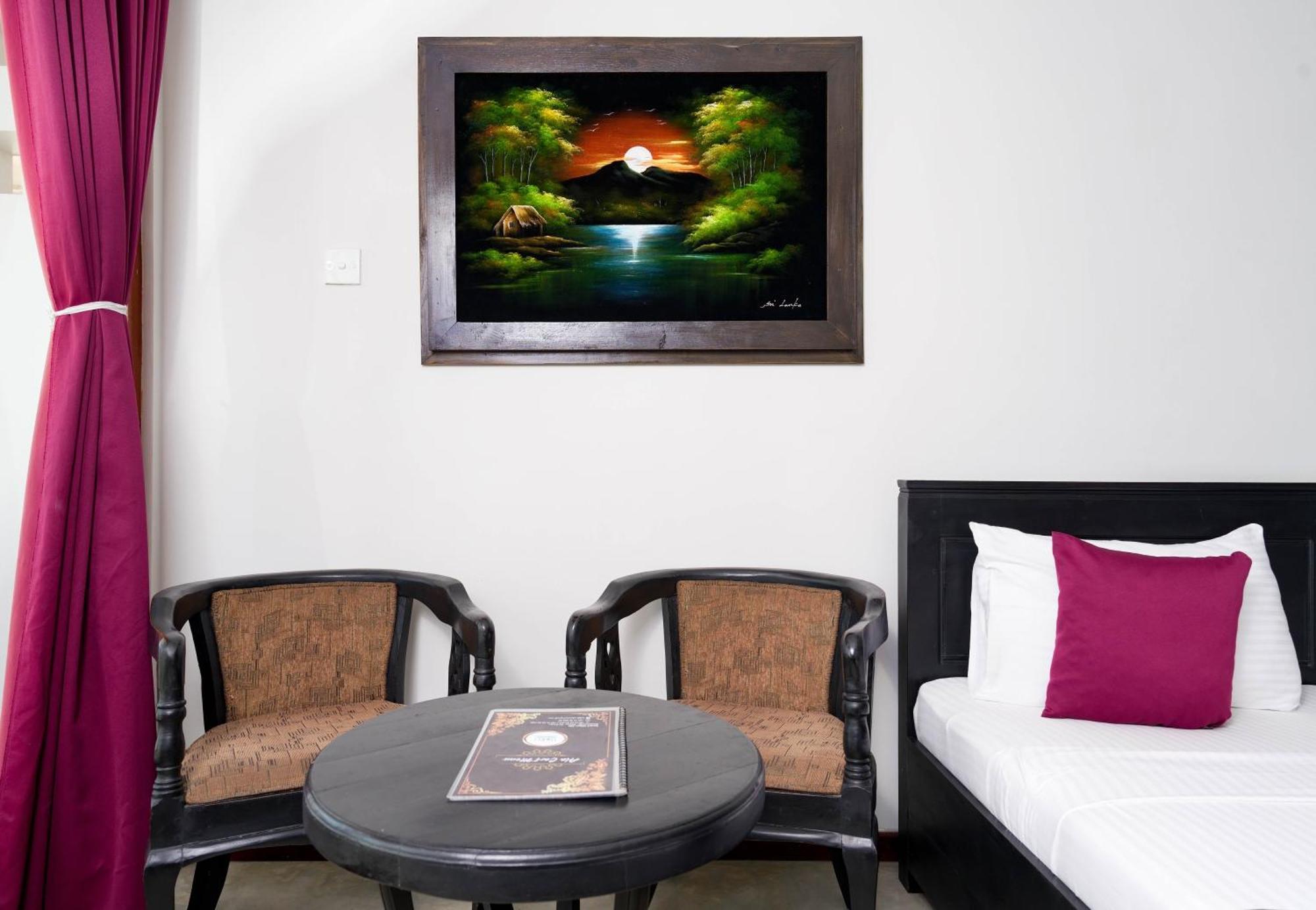 Hotel Silan Mo Мириса Екстериор снимка