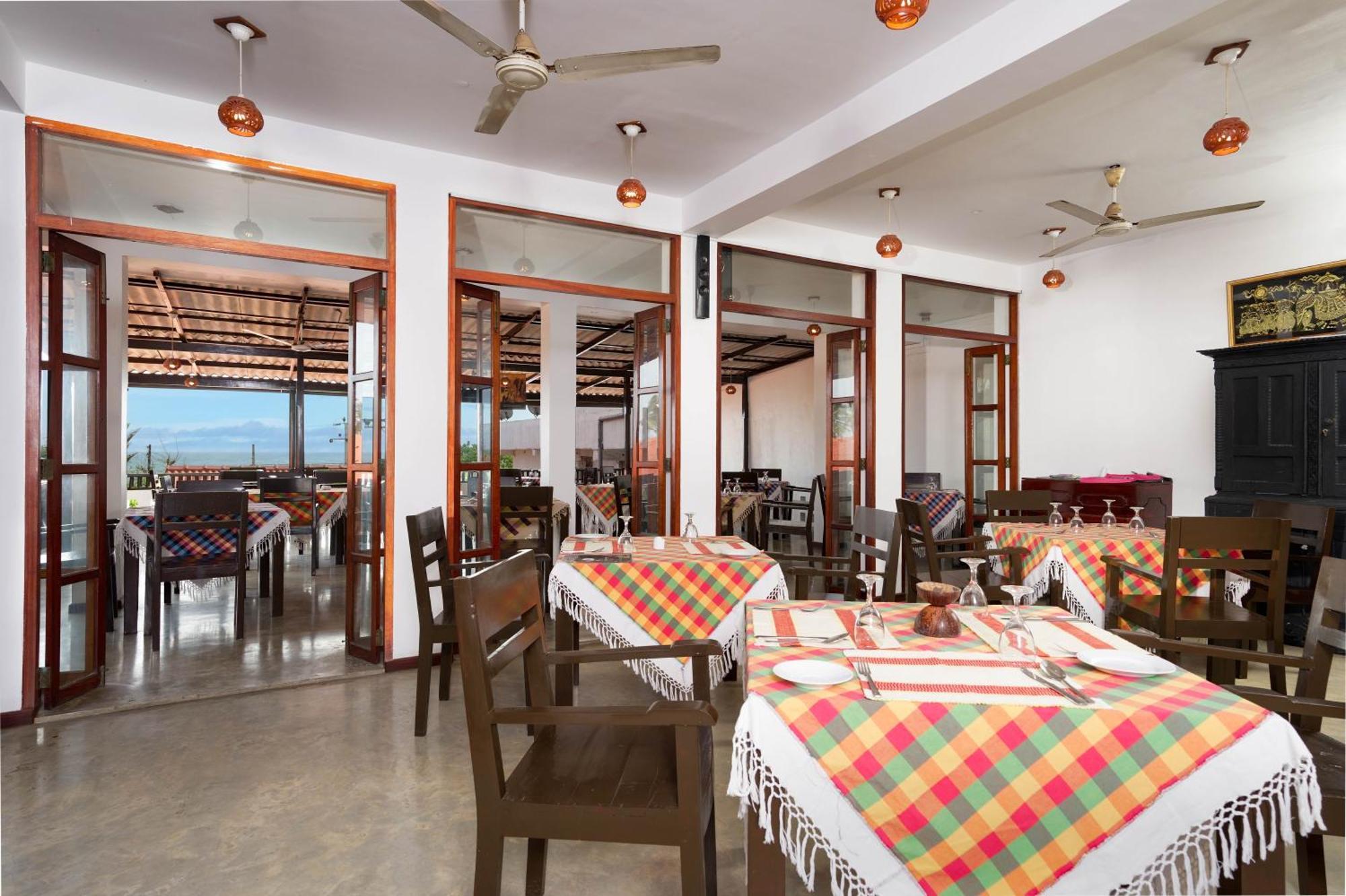 Hotel Silan Mo Мириса Екстериор снимка